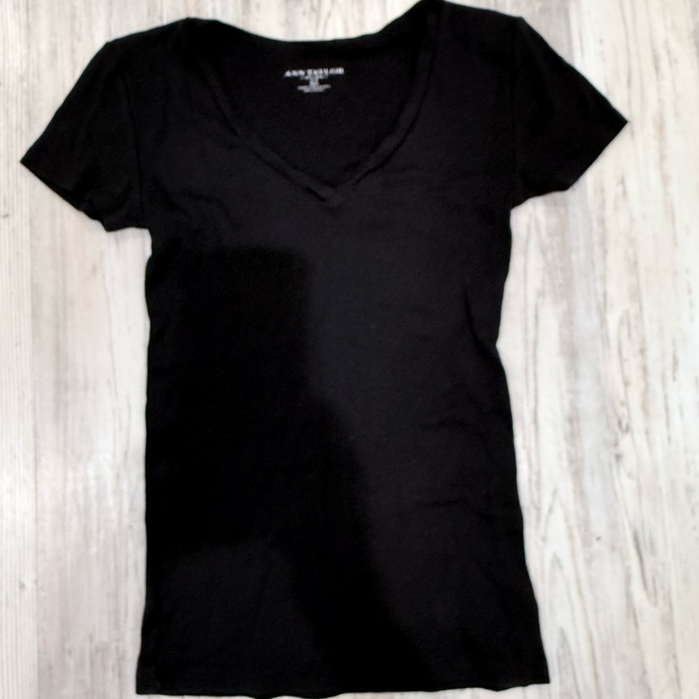 Ann Taylor Black Short Sleeve Tee